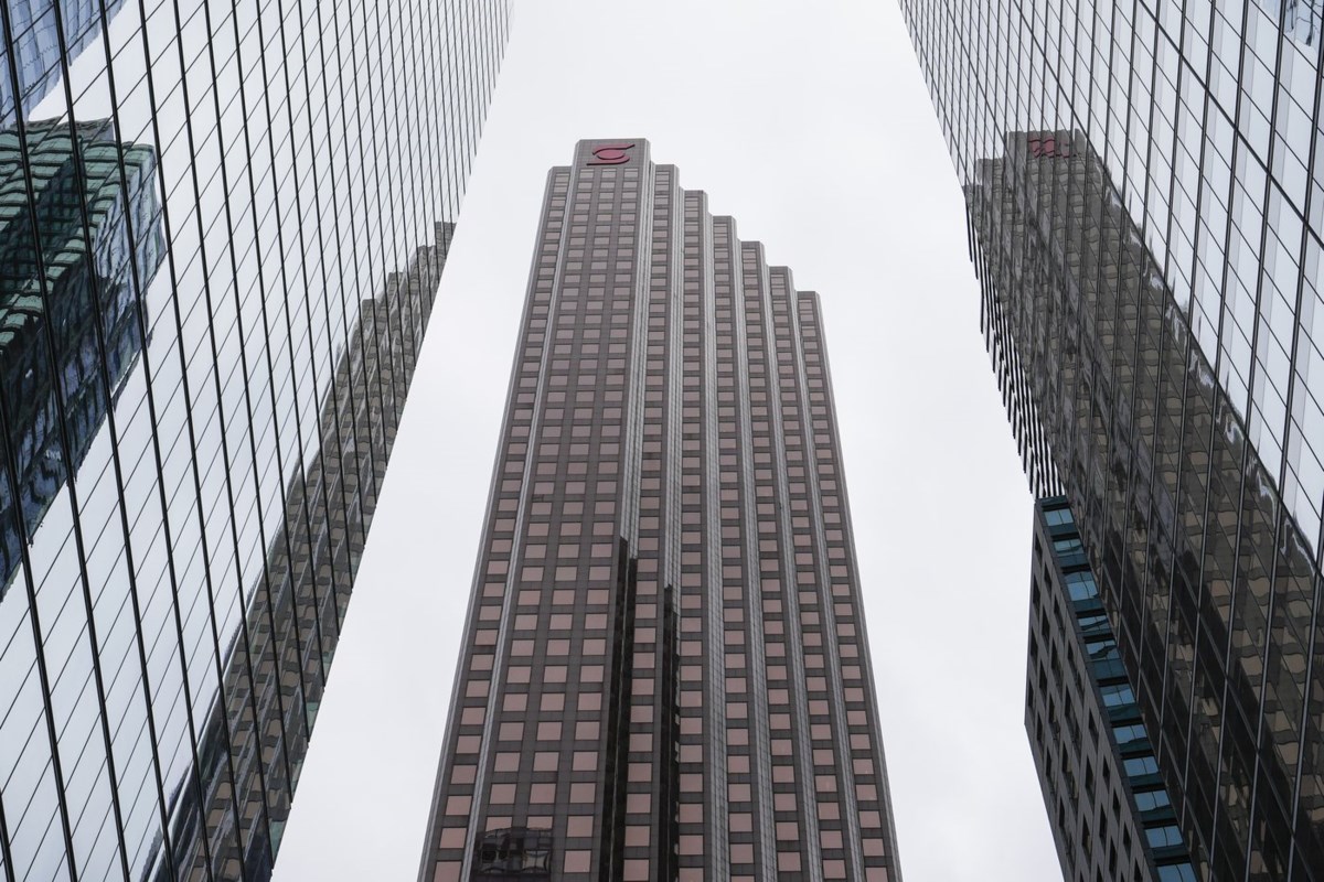 Amid a renewed return-to-office push, experts outline what your options are