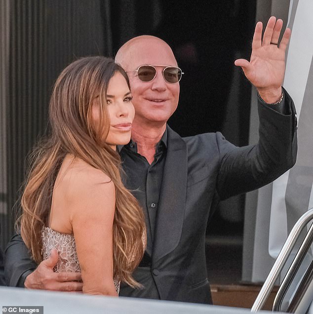 Pia and Patrick have been partying in Mexico the US journalist, 55, and the Amazon founder, 61, got married in an ostentatious three-day ceremony across the ocean in Italy