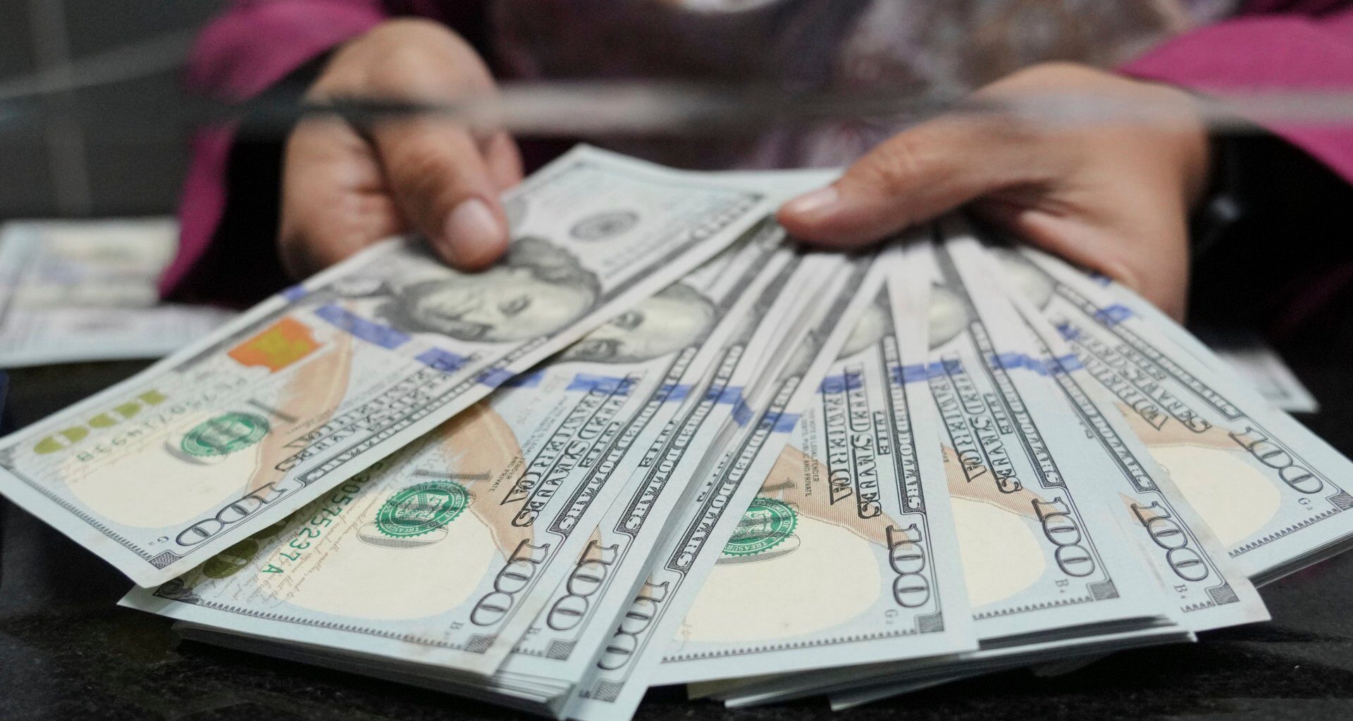 ‘Exorbitant privilege’: Can the US dollar maintain its global dominance? | International Trade News