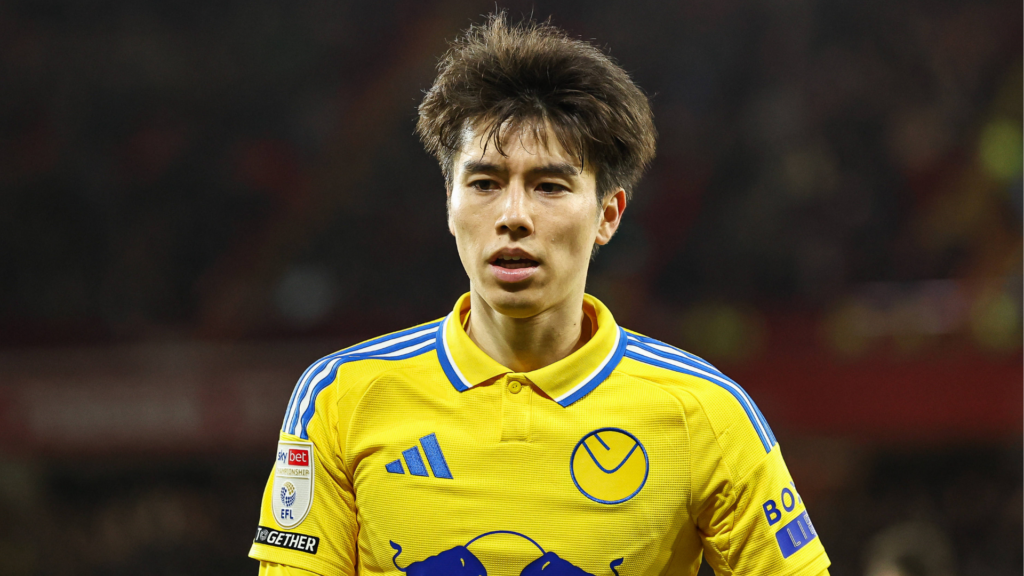 Ao Tanaka Leeds United