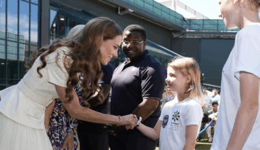 Kate consoles tearful Anisimova after Swiatek Wimbledon win | The latest National and International News