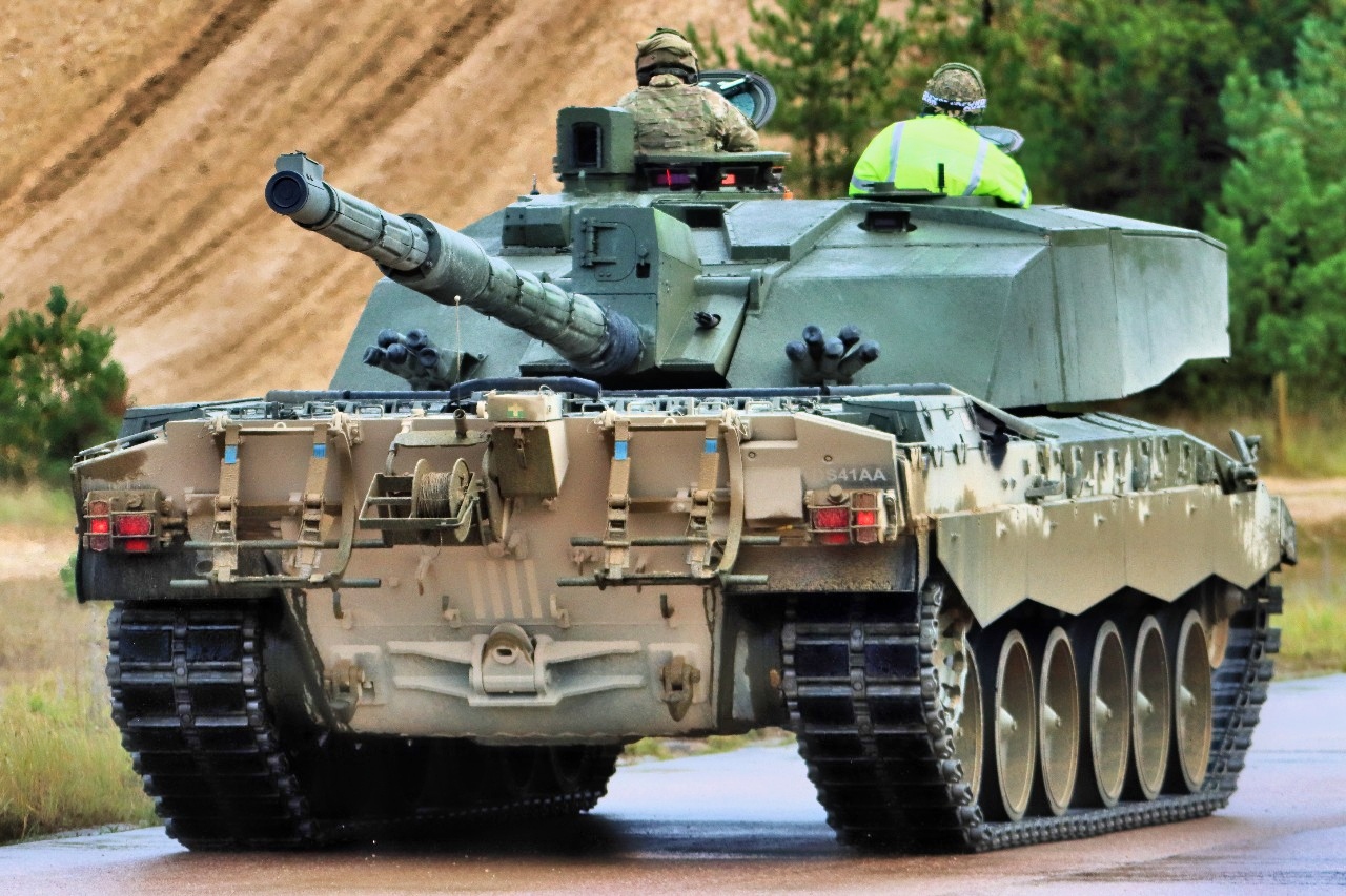Challenger 2 Tank