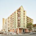 Illa Glòries Social Housing / Cierto Estudio - Exterior Photography