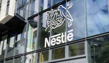 Nestlé weighs selling supplement assets