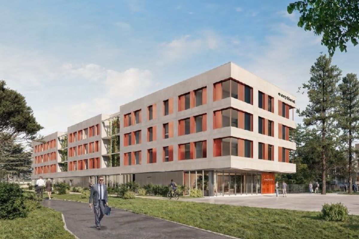 EasyHotel recruits Le Peillet to drive growth