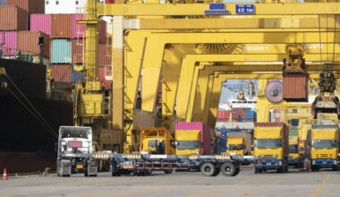 Port cargo operation