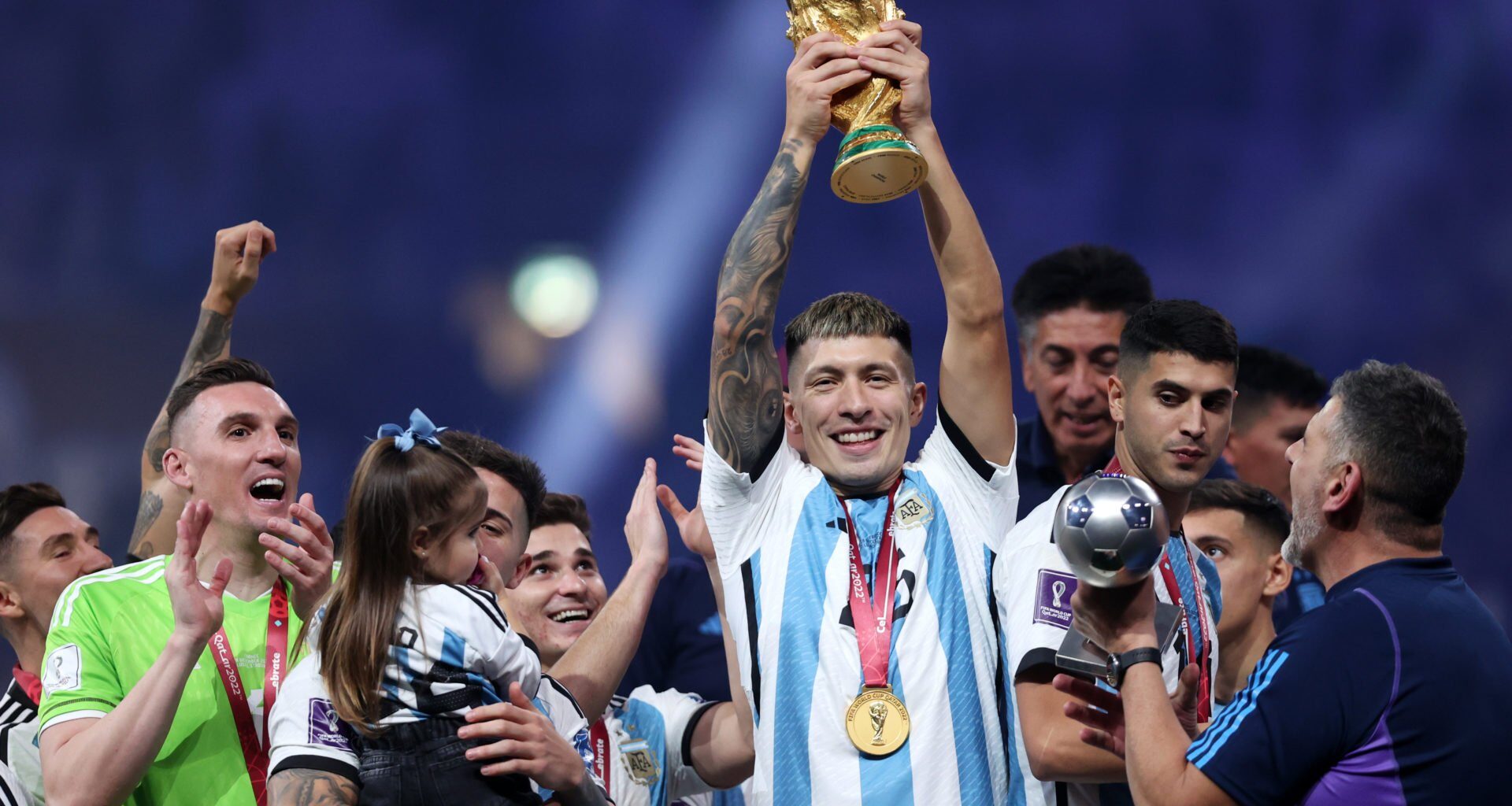 World Cup winner impressed by 'very intelligent' Man Utd wonderkid target, 'He plays very well...'