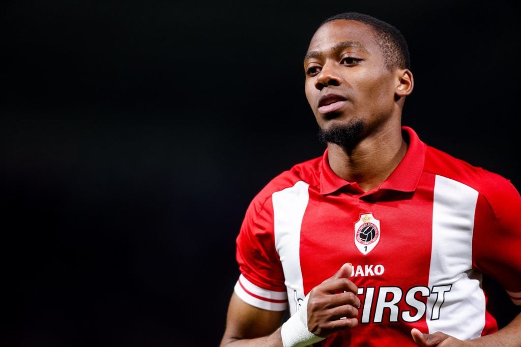 Michel-Ange Balikwisha in action for Royal Antwerp against Royale Union Saint-Gilloise