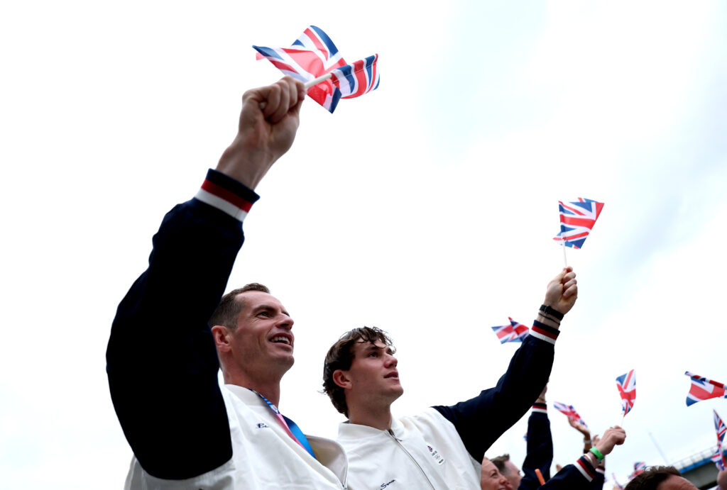 Andy Murray and Jack Draper wave British flags