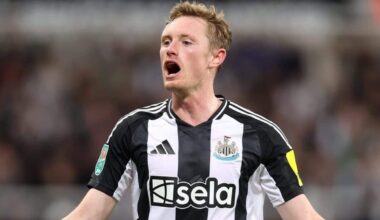 Leeds United pushing to sign Newcastle United midfielder Sean Longstaff