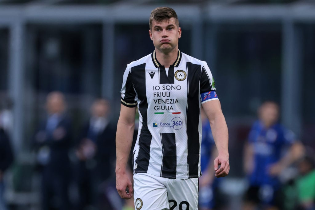 Jaka Bijol puffs his cheeks whilst playing for Udinese.