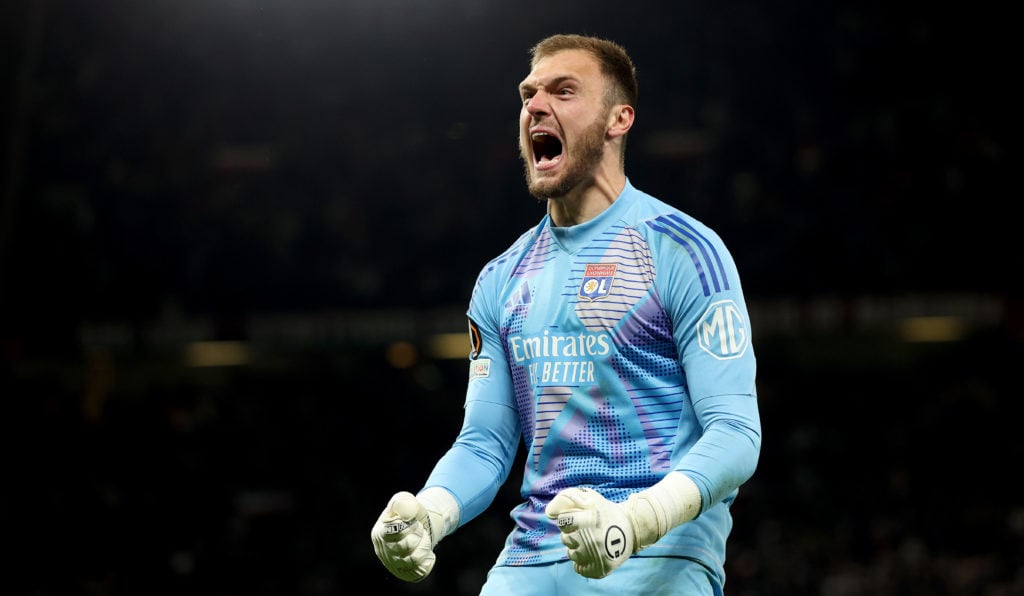 Lucas Perri clinches his fists and screaming in celebration during Lyon vs Manchester United.