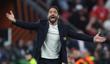 ‘Fantastic’ Premier League star officially rules out potential Manchester United transfer this summer