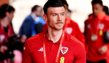 ‘Honest’ Sheffield United agree on one thing as Wrexham target Kieffer Moore, Parkinson may be making an error