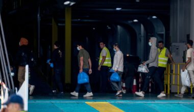 Greece pushes EU to take tough line on migration – POLITICO