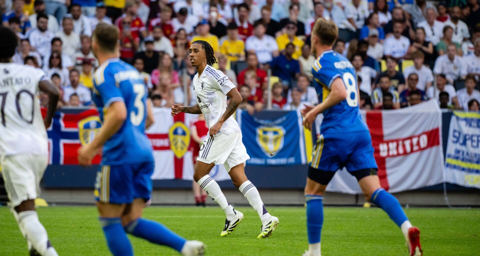 Leeds United's new signing says it was a former player who convinced him to join, 'he told me great things'