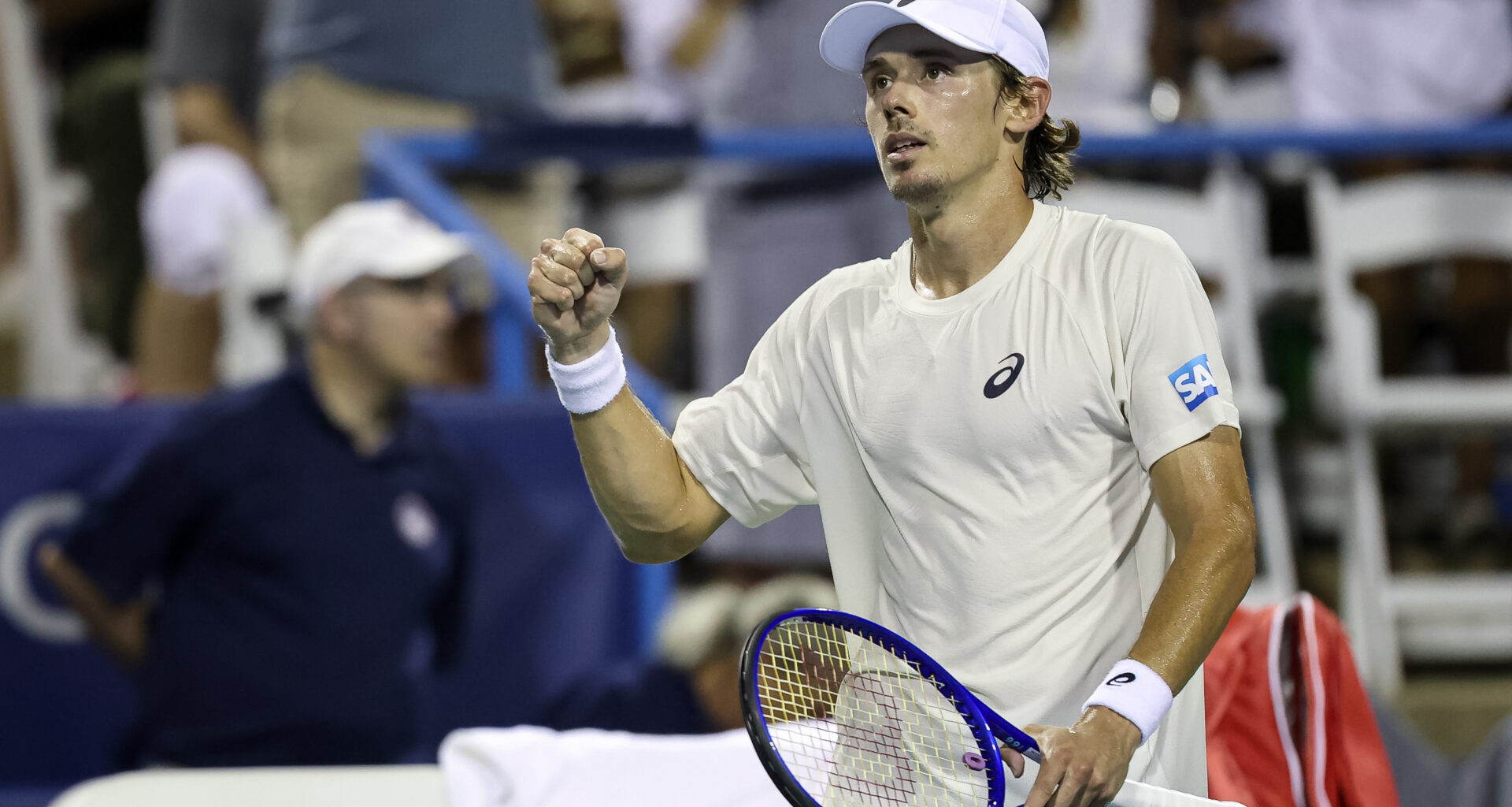 Alex de Minaur names the ‘big change’ he made off the court three years ago which helped him break into the top ten