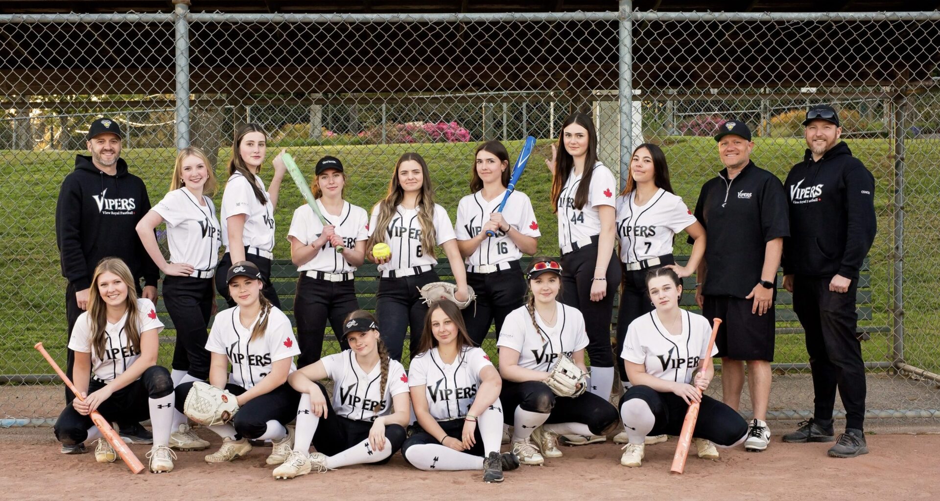 Vancouver Island softball team raises funds to bring Team Ukraine to compete in Canada Cup