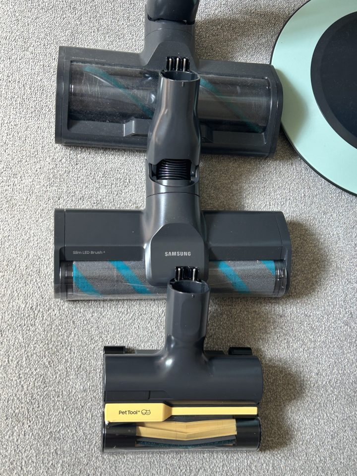 Samsung vacuum cleaner attachments.