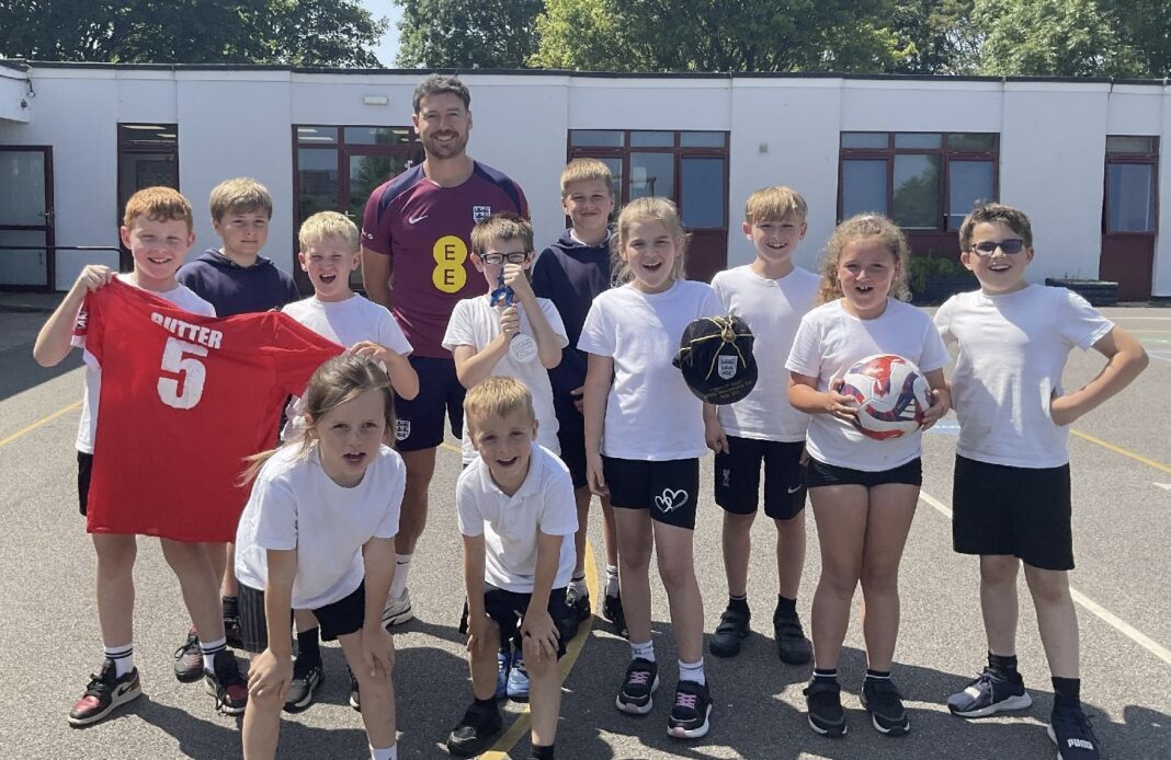 Paralympian and former Team GB football captain visits Berrow for fitness fundraiser