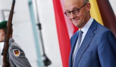 Focus turns to money as German political honeymoon ends – The Irish Times