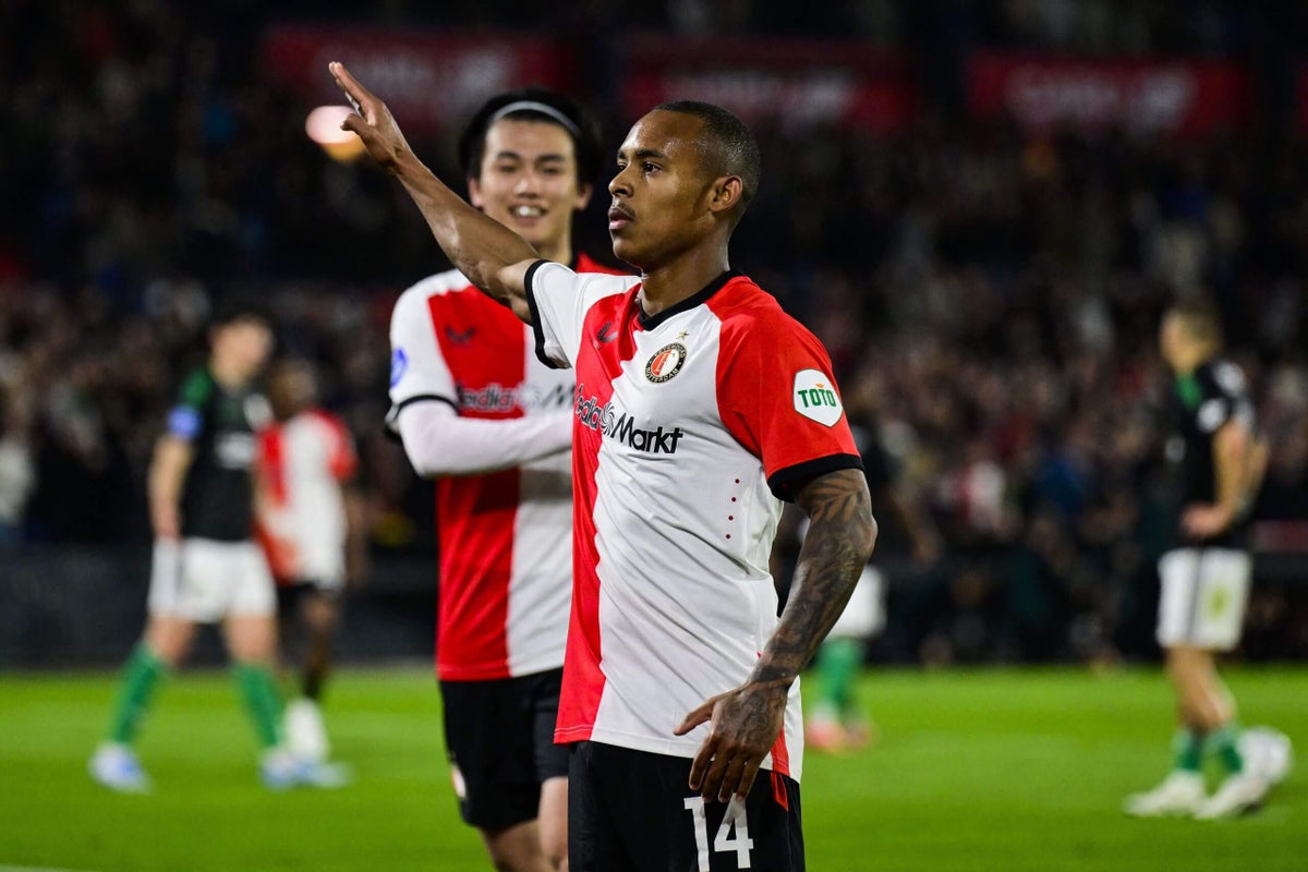 Leeds make offer worth more than €30m for Feyenoord winger Igor Paixao