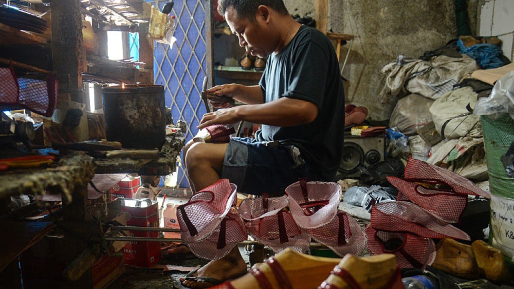 Indonesian shoe factory, shoe factory Indonesia