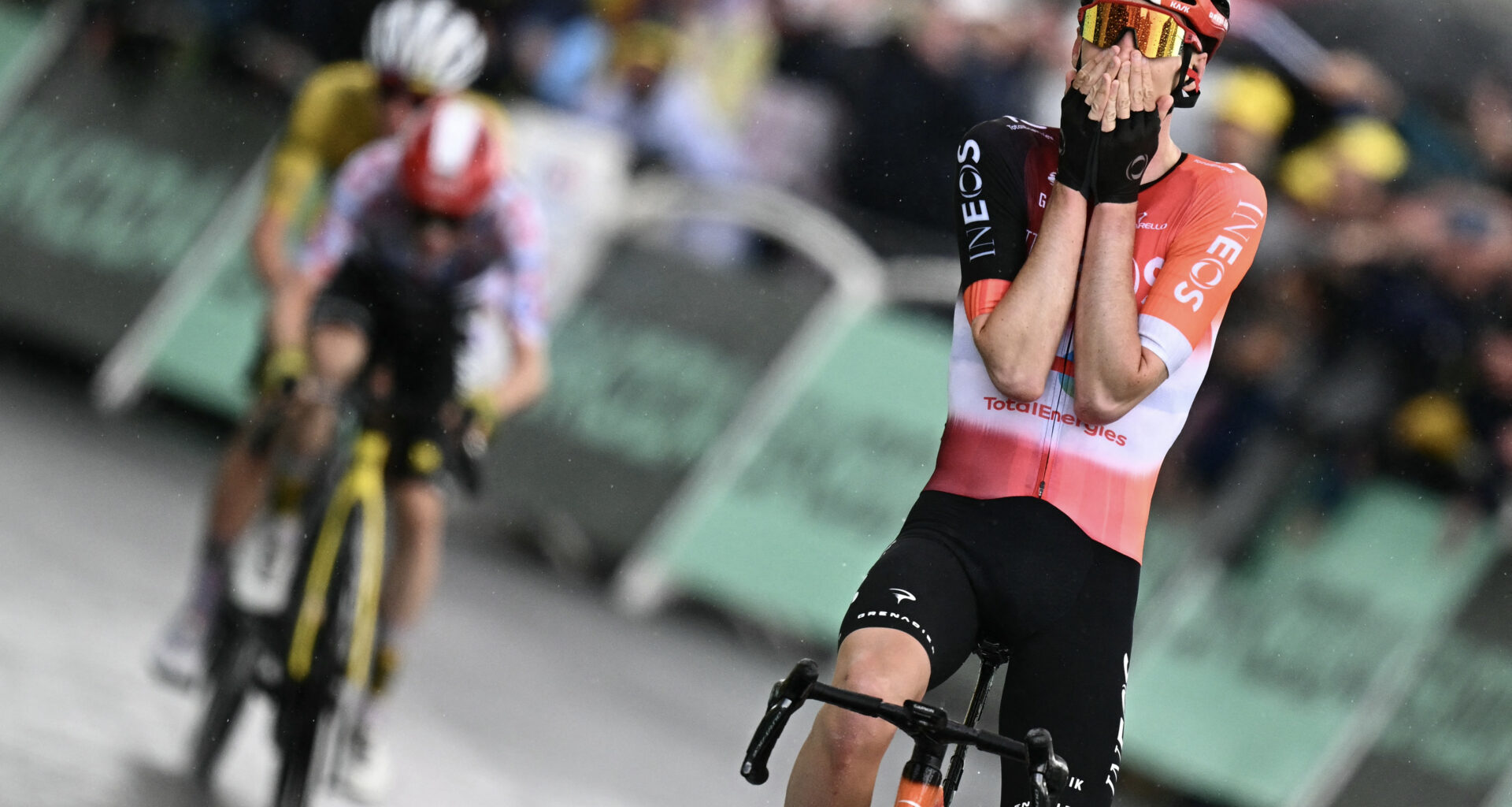 Thymen Arensman wins Tour de France 2025 stage 19 La Plagne