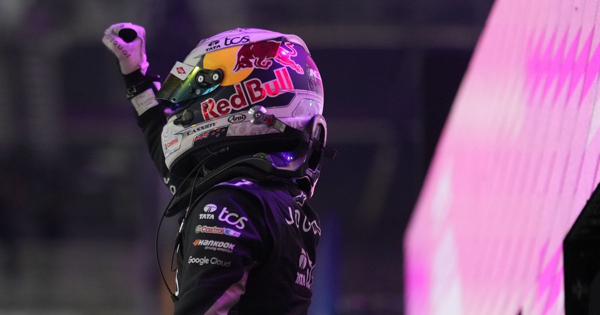 Cassidy seals Round 15 win in London