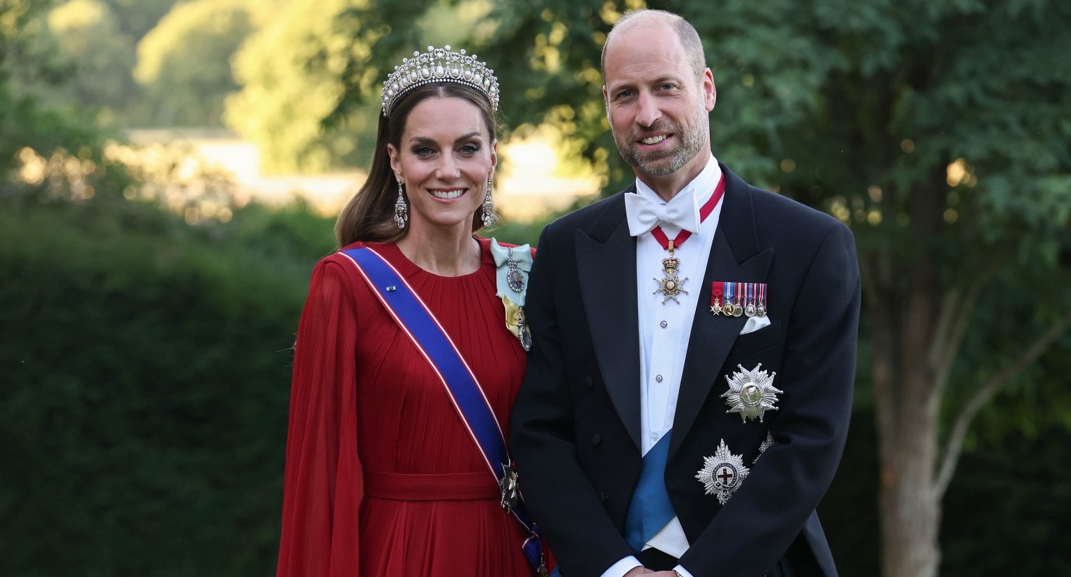 Kate elegantly wears the Royal Family Order of King Charles III for the first time