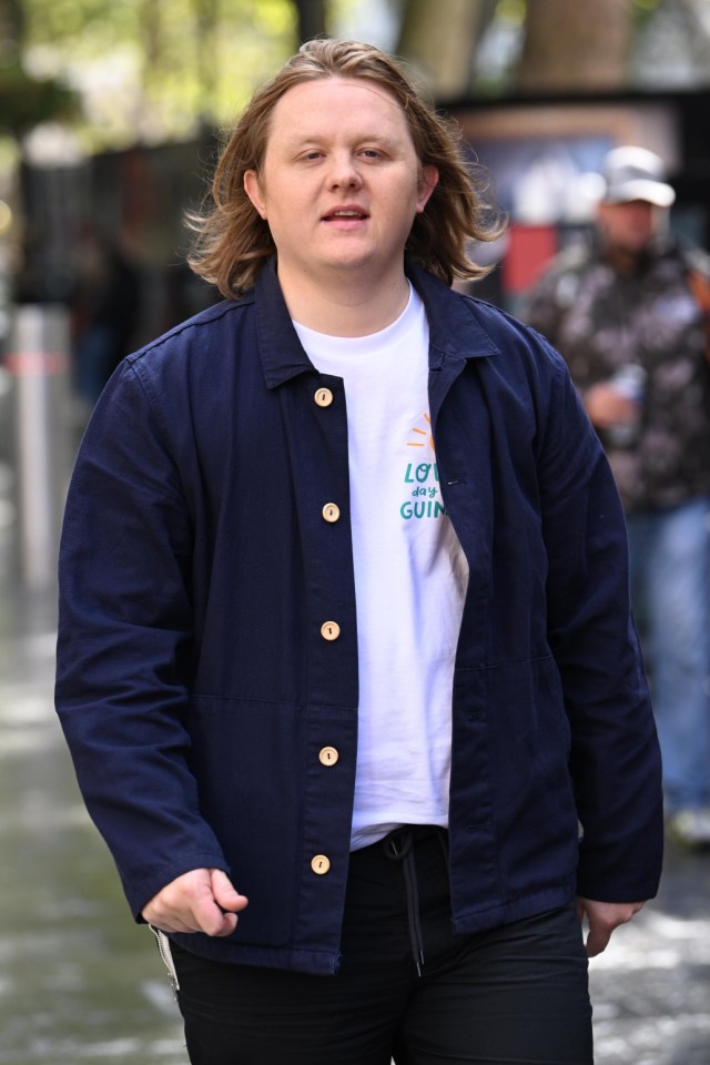 Lewis Capaldi seen leaving Heart FM Radio Station at Global House in Central London. 07 Sep 2022 Pictured: Lewis Capaldi. Photo credit: Raw Image LTD/MEGA TheMegaAgency.com +1 888 505 6342