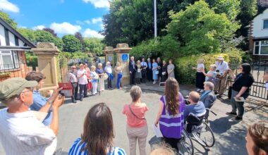 Sale honours 'true champion' with blue plaque