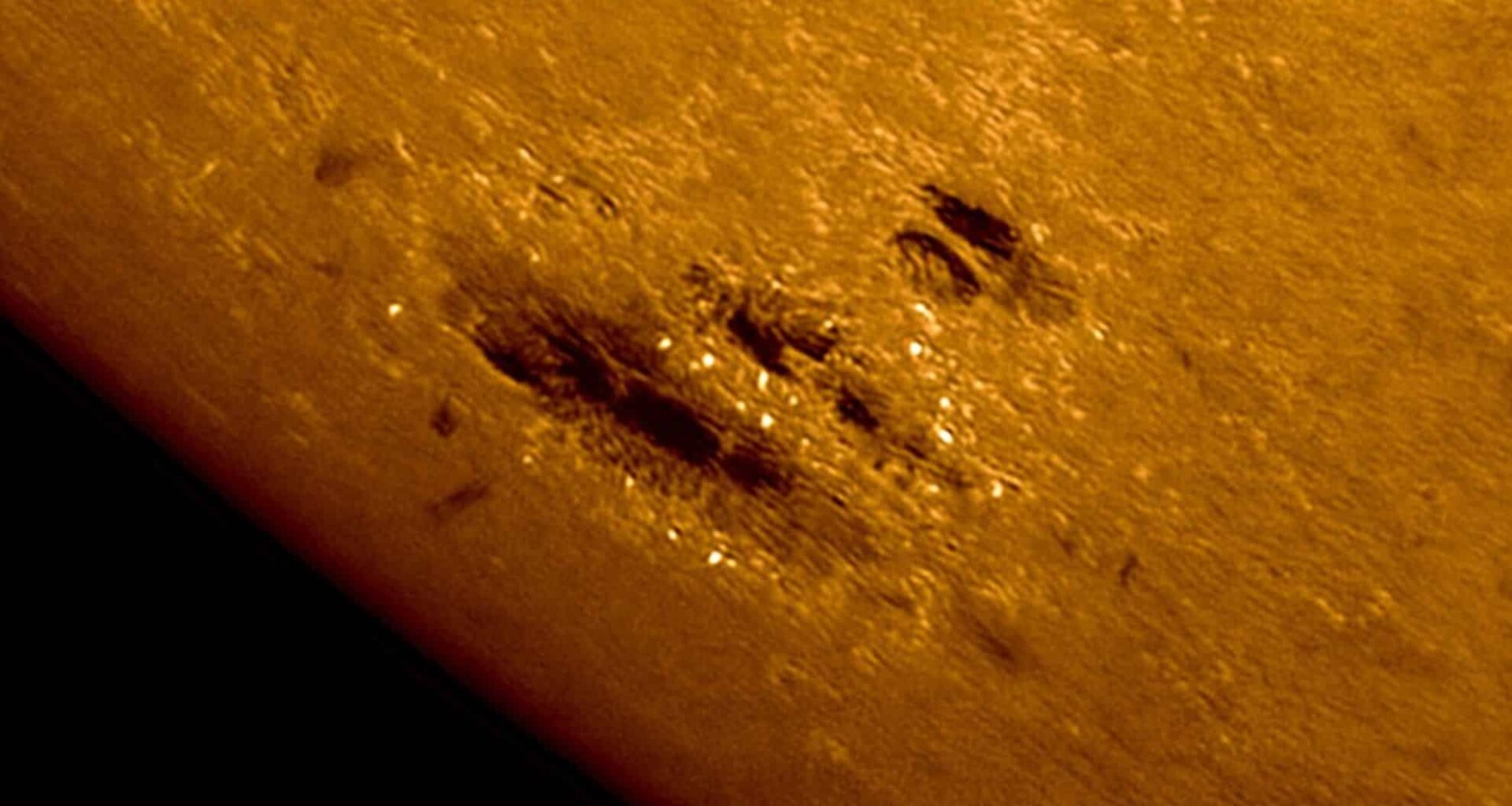 Massive Sunspot Erupts With Explosive Magnetic ‘bombs’ Heading Toward Earth