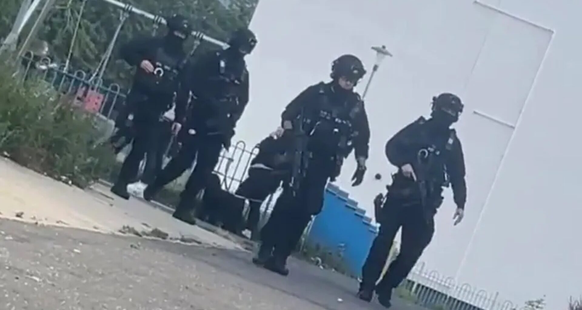 Scots schoolkids witness horror daylight shooting as 'tensions rise among Edinburgh crack cocaine gangs'