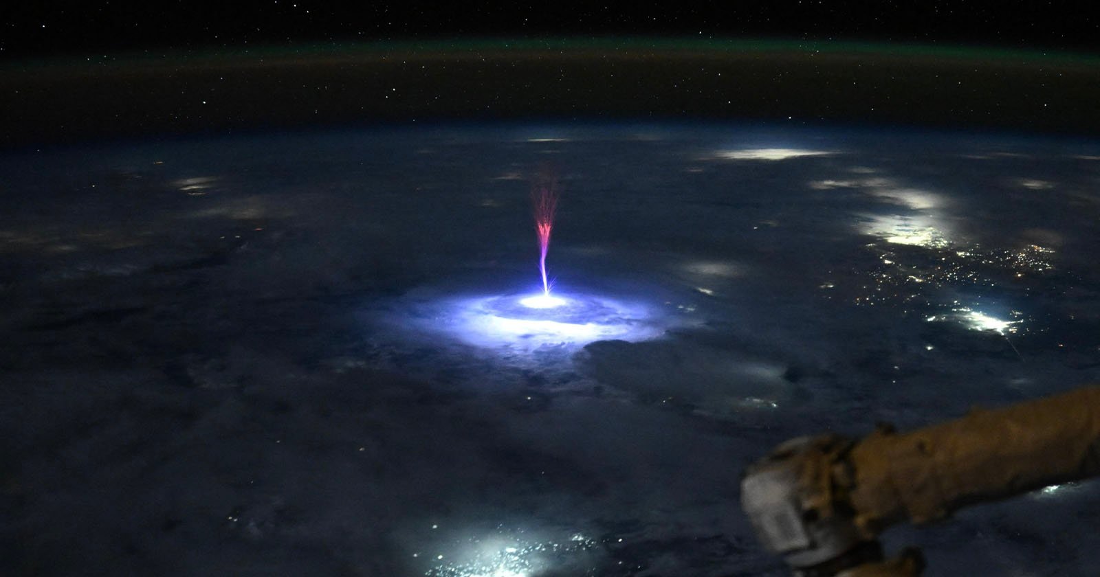 ISS Astronaut Captures Photo of Rare Lightning Sprite Shooting Upward %