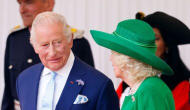 King Charles unveils painful-looking injury while hosting French President Emmanuel Macron