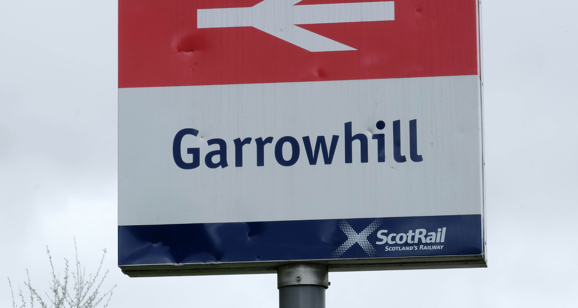 Man accused of toddler train murder bid after stepping on tracks at Glasgow station