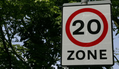 Warning to drivers as more than 300 roads in Glasgow suburb hit with new 20mph speed limit