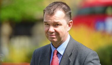 Bring back dividend tax relief to boost pension funds, says former minister
