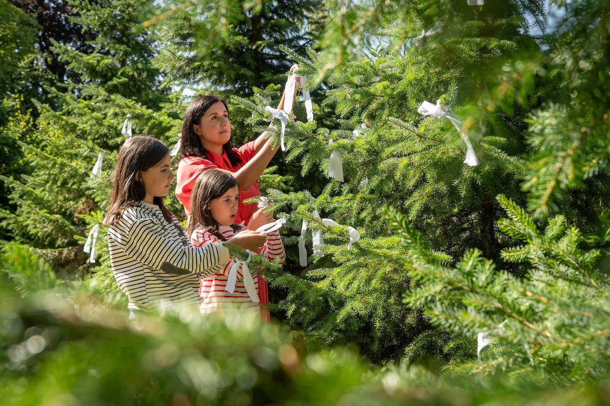 Thirtieth anniversary marked with commemoration at the Botanics