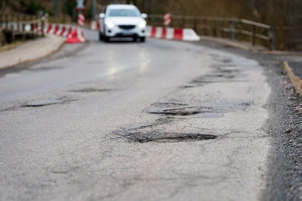 Drivers in Northern Ireland win over £20 million in pothole compensation - London Business News