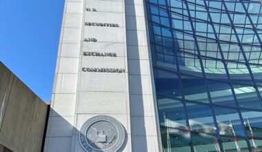 Proxy Advisors Prevail: Court Strikes Down US SEC Regulation Attempt