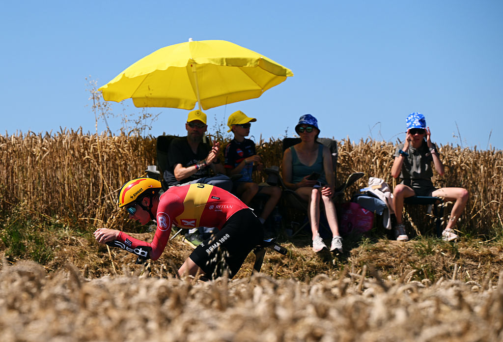 As it happened: a stunning time trial result for the World TT Champion and a new leader overall in Tour de France stage 5