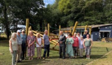 Mayor officially opens new fitness trail at Wootton Park in King’s Lynn