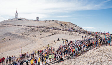 Picture by Zac Williams/SWpix.com - 22/07/2025 - Cycling - 2025 Tour de France Stage 16, Montpellier - Mont Ventoux, France - The grupetto make their way to the summit.