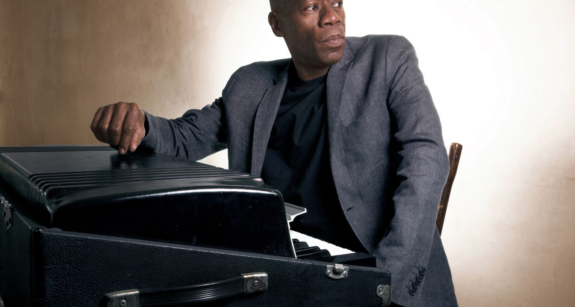 Roachford announced as headline act for Child of Wales Awards 2025.