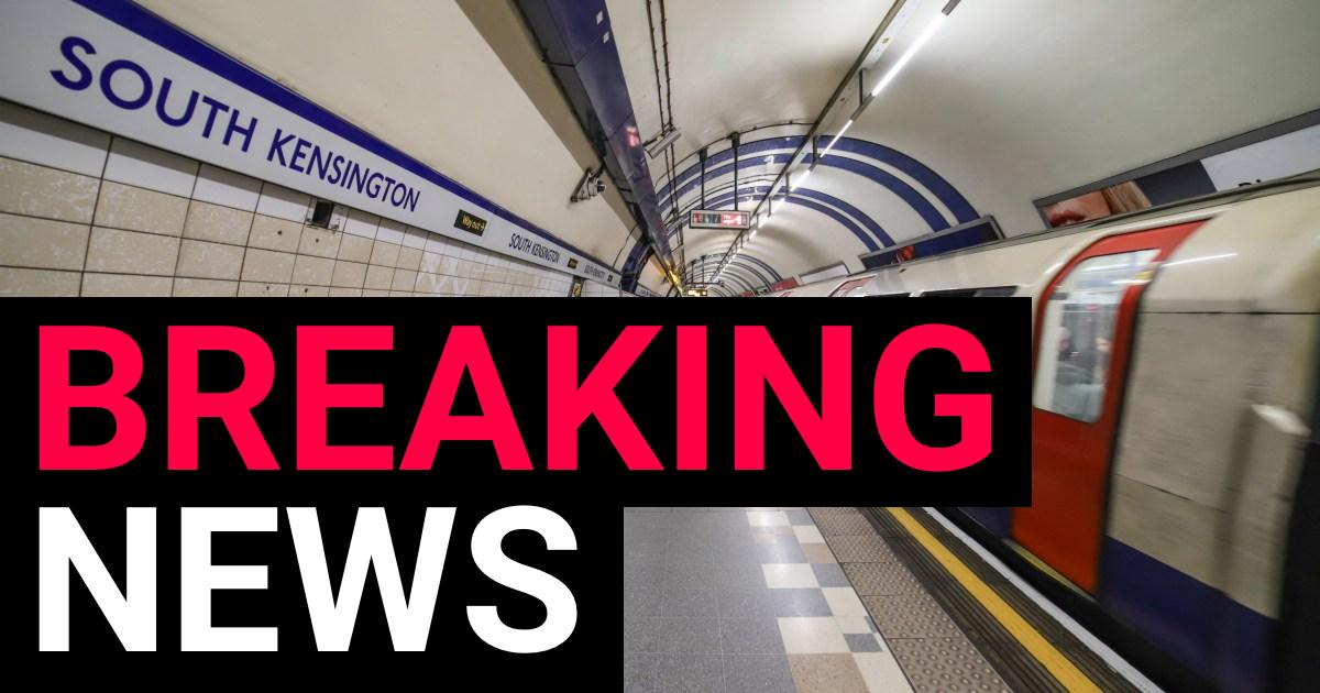 Circle and District London tube lines suspended after fire alert | News UK