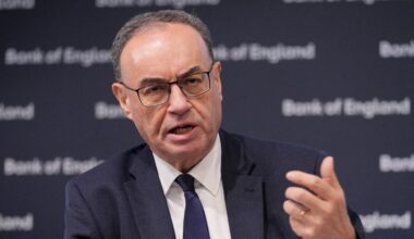 Interest rates expected to fall as mortgage deals continue to drop