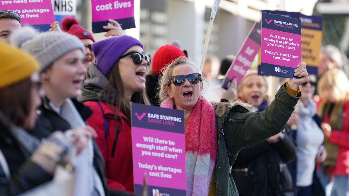 Nurse, teachers and doctors could swap big pensions for pay rises