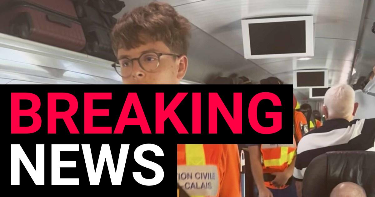 Paramedics 'triage overheating passengers' on stuck train in more chaos for Eurostar | News World